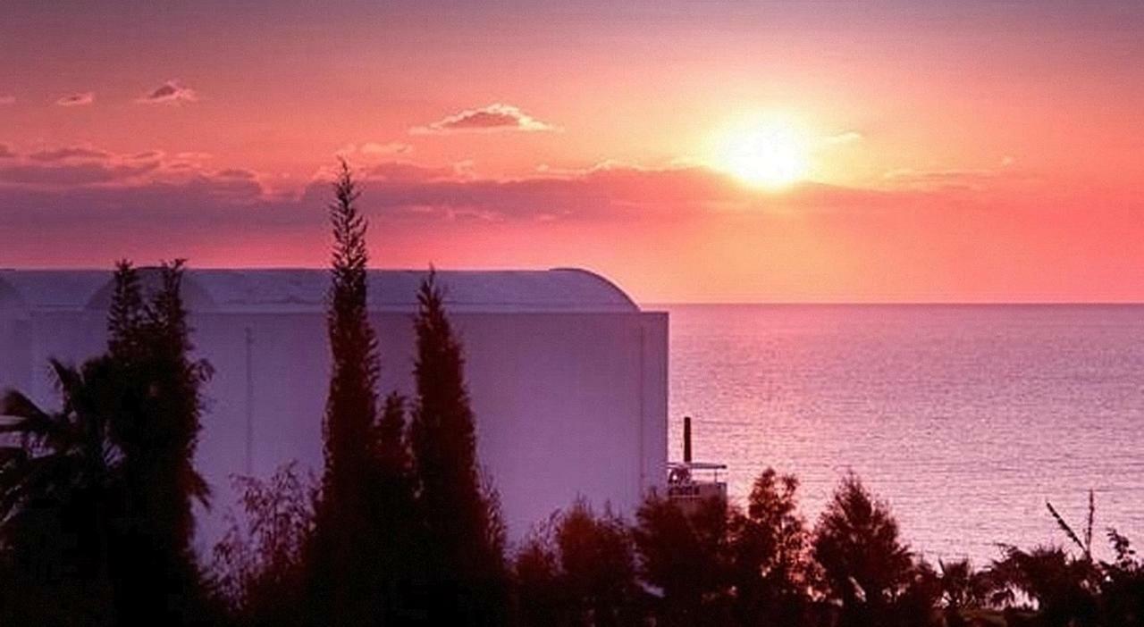 كيسونيجرا Theo Sunset Bay Hotel المظهر الخارجي الصورة